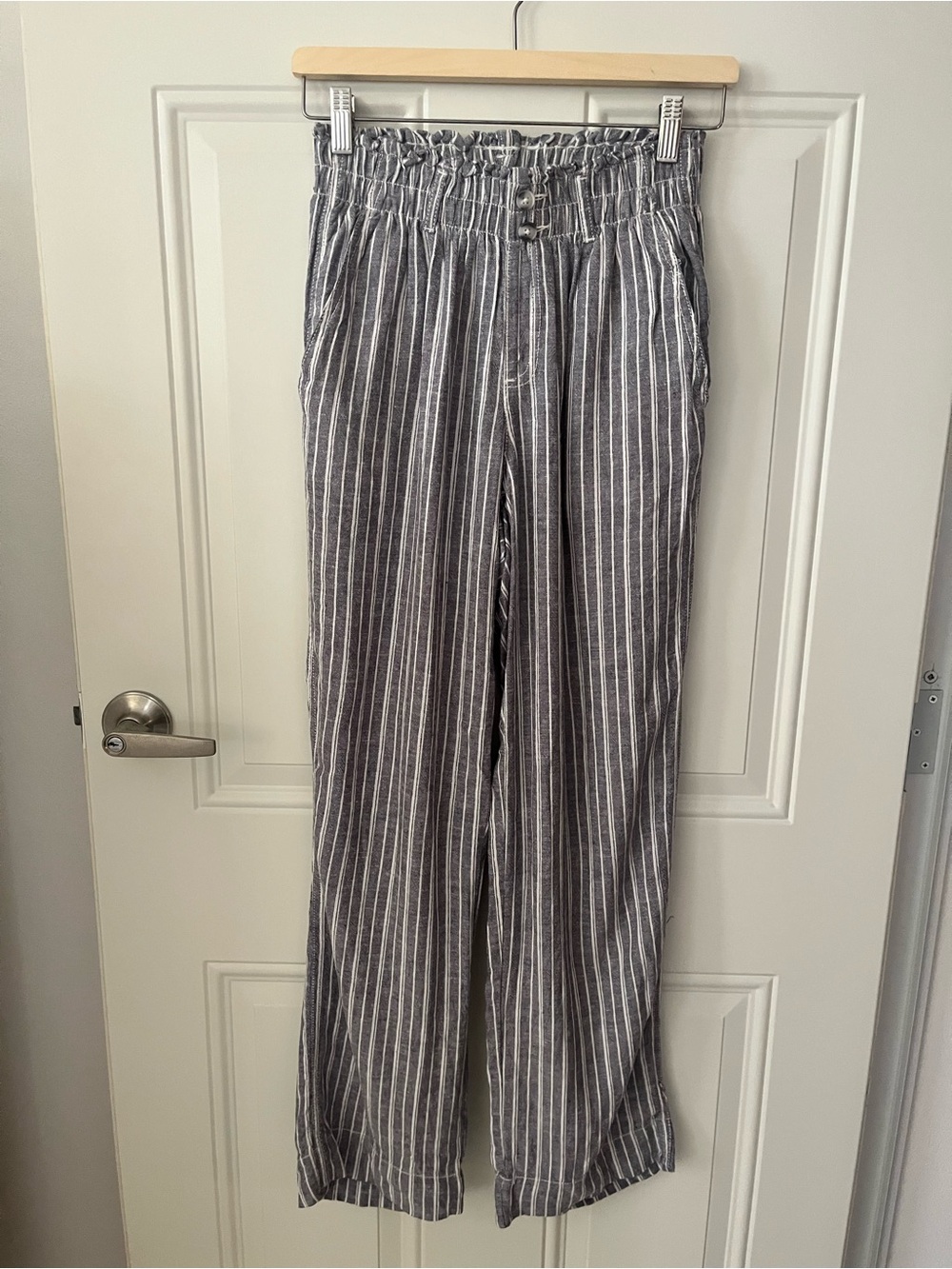 Briggs New York Gray & White Striped Top